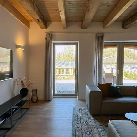 アパート Jarnitz ラルスヴィーク