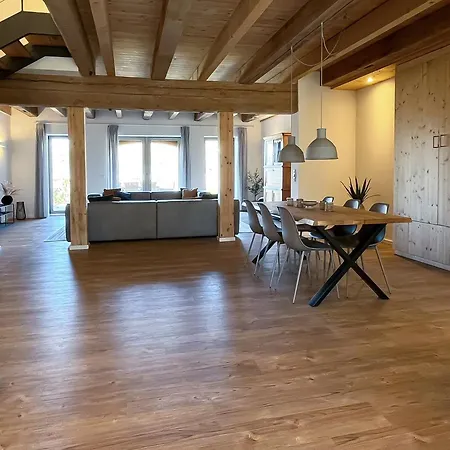 Jarnitz アパート *